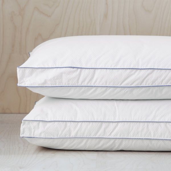 アウトドア寝具 WINDY AND RAINY Down Blanket and Pillow アウトドア寝具 WINDY AND RAINY Down Blanket and Pillow WINDY