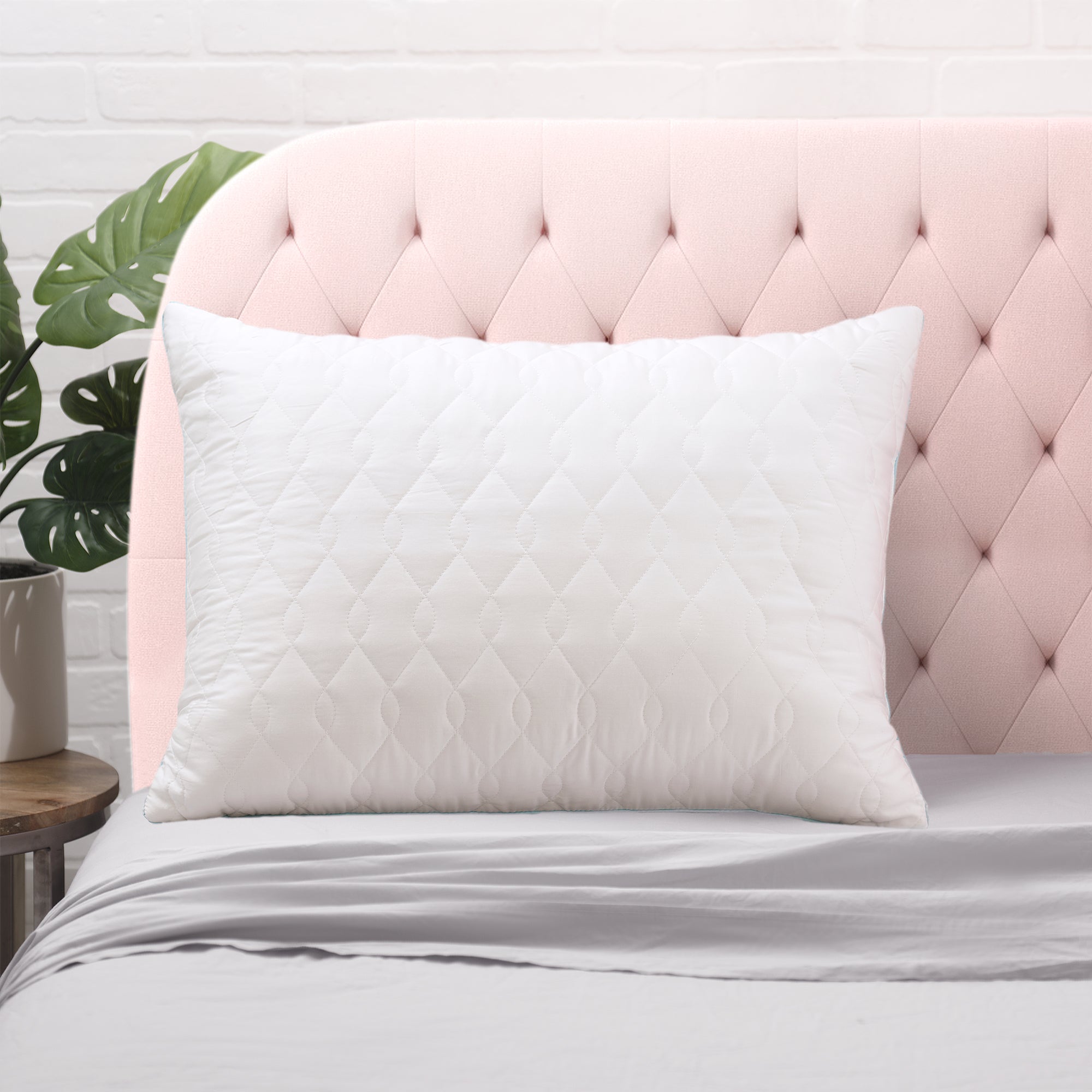 Cosmoliving by Cosmopolitan Eco Sleep Tencel Pillow
