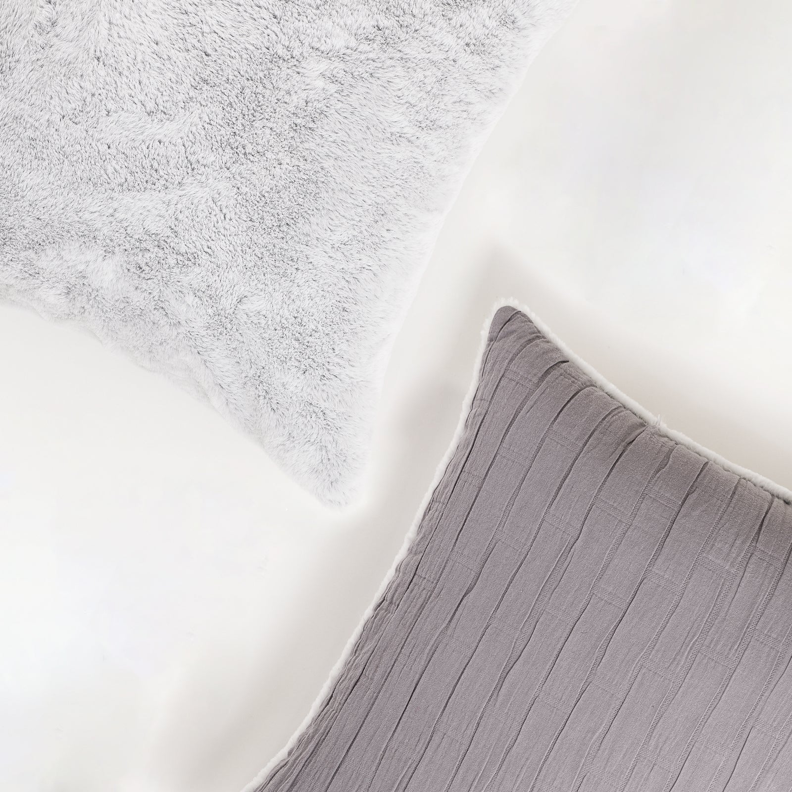 Chalet Décor Matelassé Faux Fur Decorative Pillow